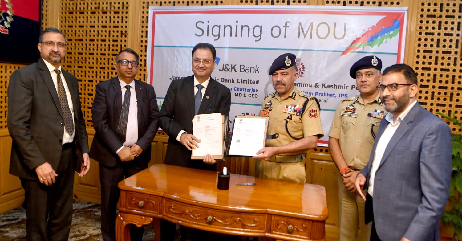 J&K Bank deepens strategic partnership with & J&K Police… J&K Bank deepens strategic partnership with & J&K Police…